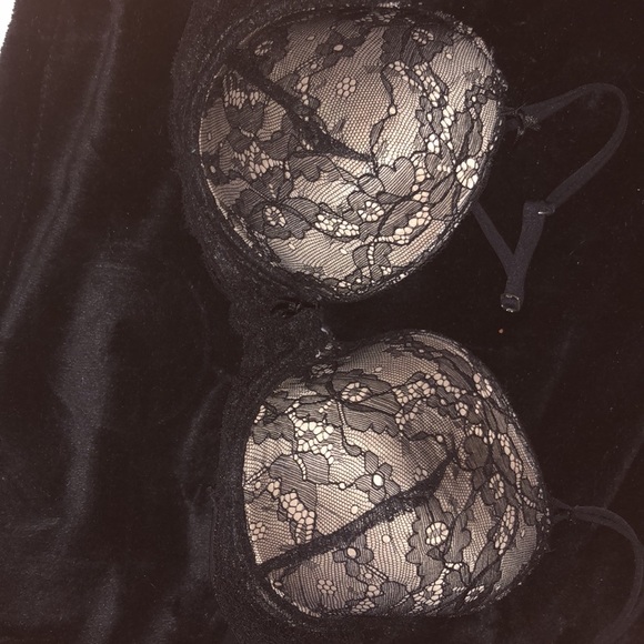 Ladies Bras - Picture 2 of 6